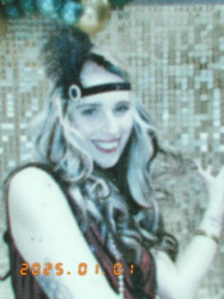 Камера Fujifilm Instax Mini Evo Cinema | DGL.RU