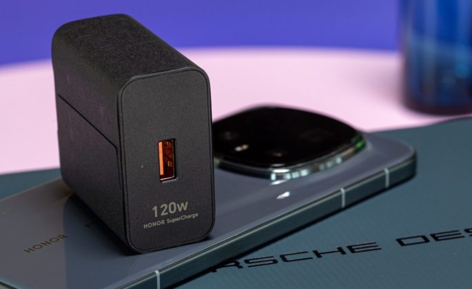 Honor Magic8 RSR Porsche Design