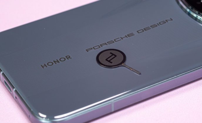Honor Magic8 RSR Porsche Design