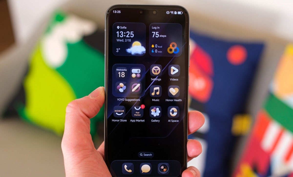 Китайский спорткар в мире смартфонов: тест-драйв Honor Magic8 RSR картинка Honor Magic8 RSR Porsche Design