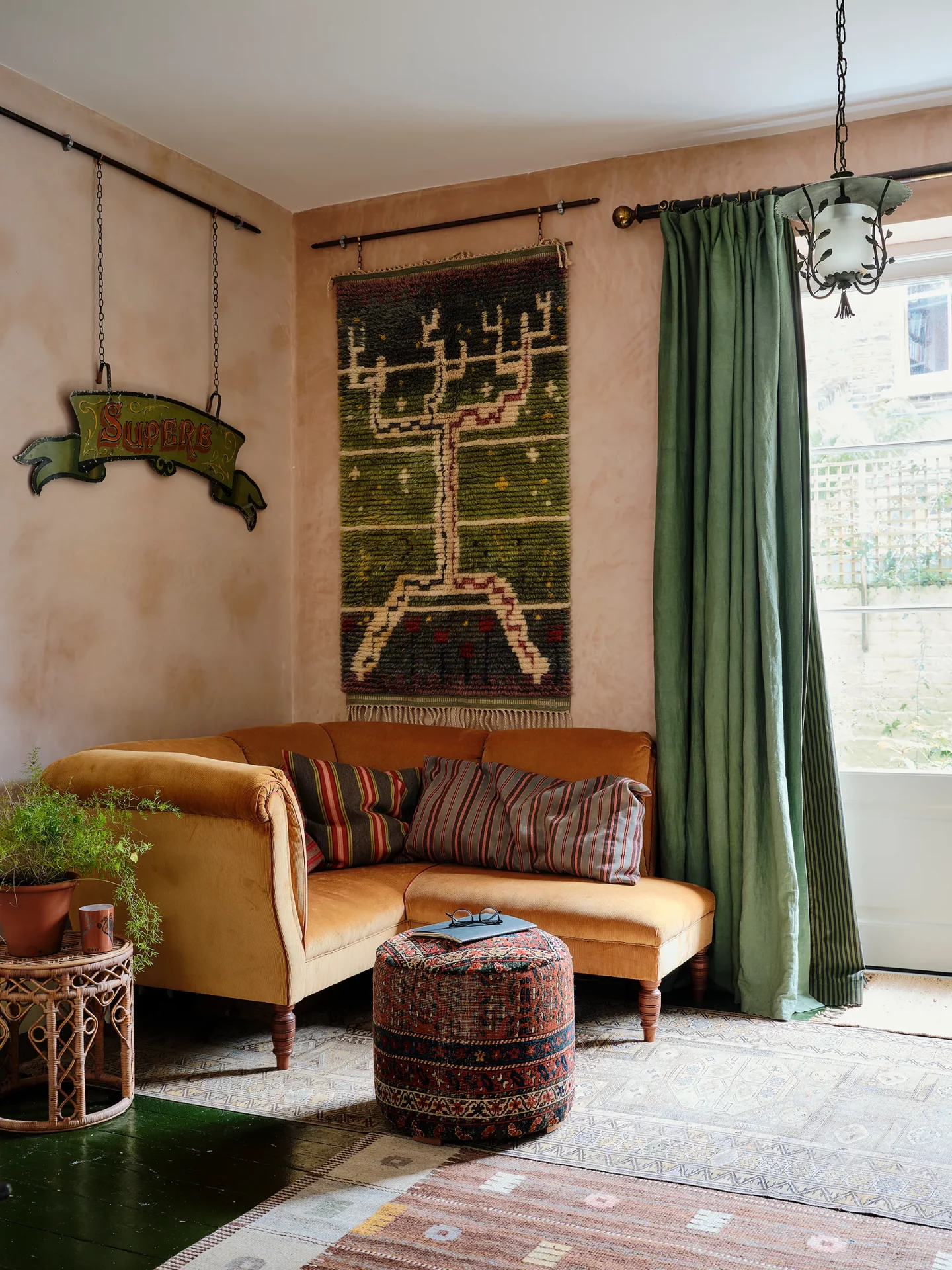 Мебель и интерьер: как обновить обивку и не разориться