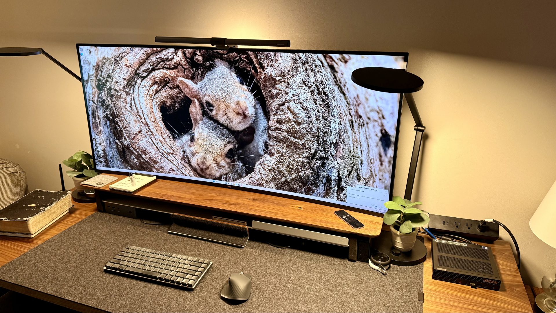 Обзор Dell Ultrasharp 52: переосмысление концепции рабочей станции картинка Монитор Dell UltraSharp 52: командный центр | DGL.RU