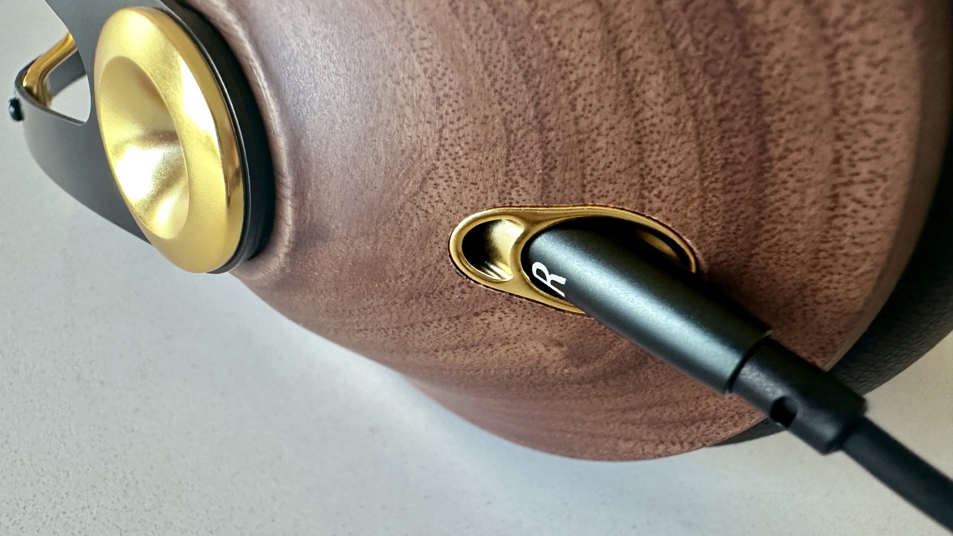 Наушники Meze Audio 99 Classics 2nd Gen | DGL.RU