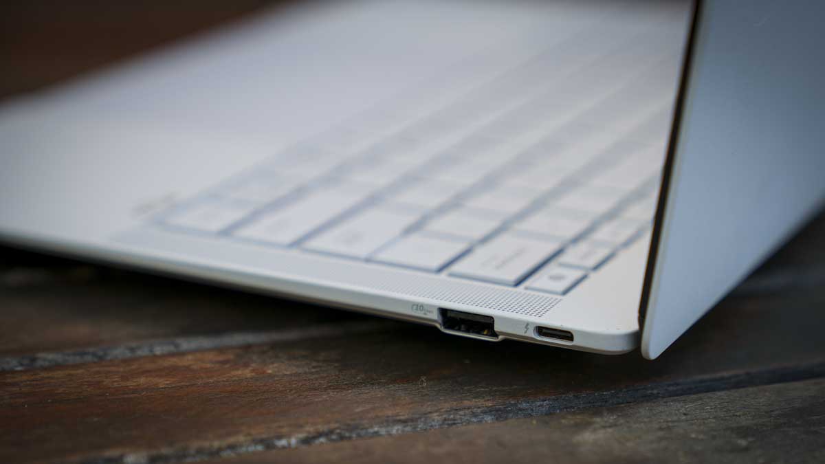 Ноутбук ASUS ExpertBook Ultra 2026 с ИИ | DGL.RU