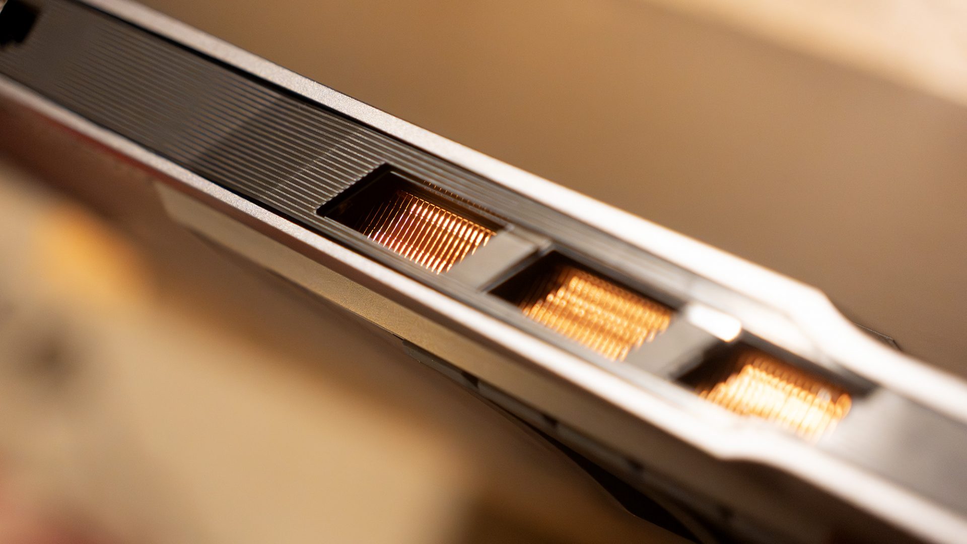 Обзор ноутбука MSI Vector A18 HX: большой во всех отношениях картинка Ноутбук MSI Vector A18 HX как рабочая станция | DGL.RU