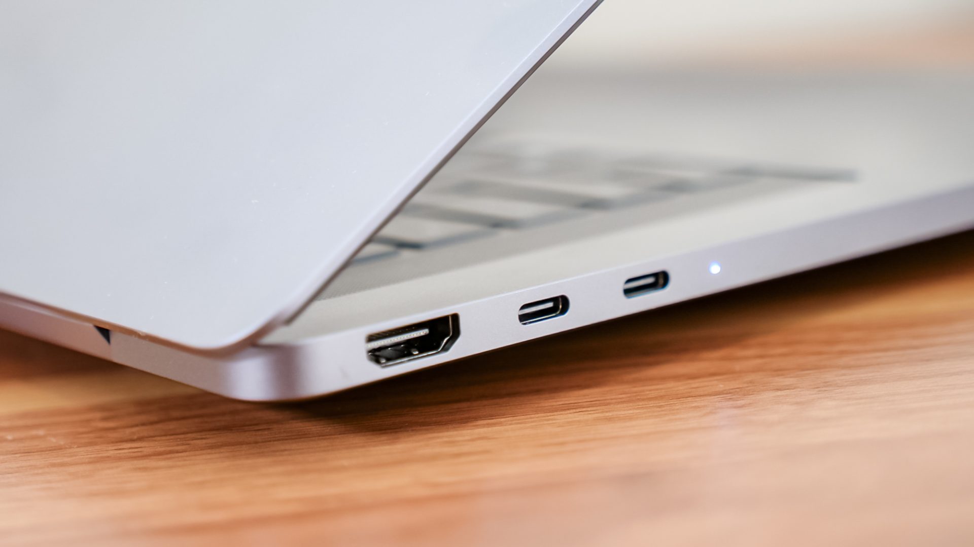 Обзор Galaxy Book6 Ultra: Samsung создала конкурента MacBook картинка Ноутбук Samsung Galaxy Book6 Ultra | DGL.RU