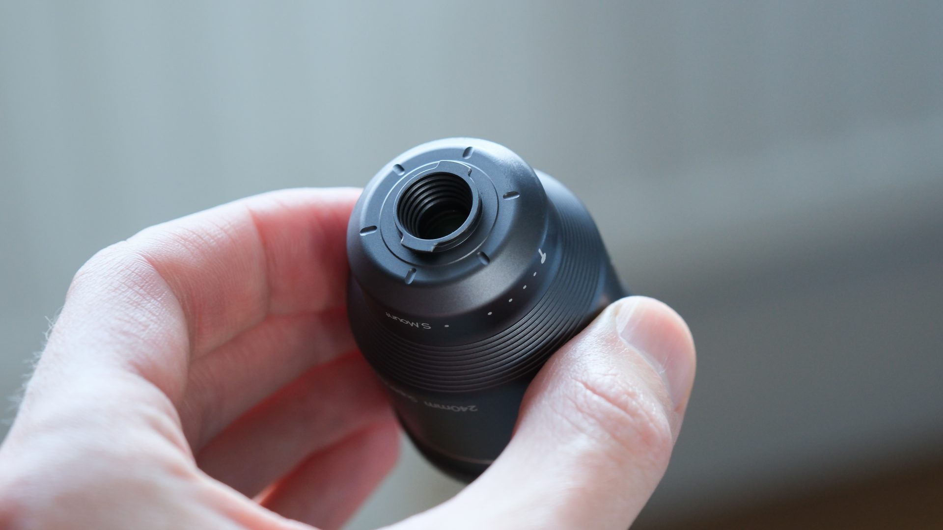 Обзор ShiftCam LensUltra Explorer Super Zoom Tele 240mm: большой зум, большие компромиссы картинка Объектив ShiftCam LensUltra 240mm - ниша | DGL.RU