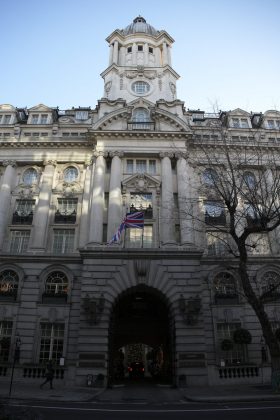 Объектив Sigma 17&ndash;40mm f/1.8 DC Art рвет фиксы | DGL.RU