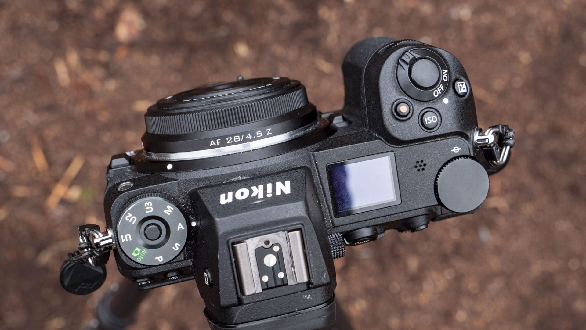 Обзор Viltrox AF 28mm f/4.5: объектив с неповторимым характером картинка Объектив Viltrox AF 28mm f/4.5 с характером | DGL.RU