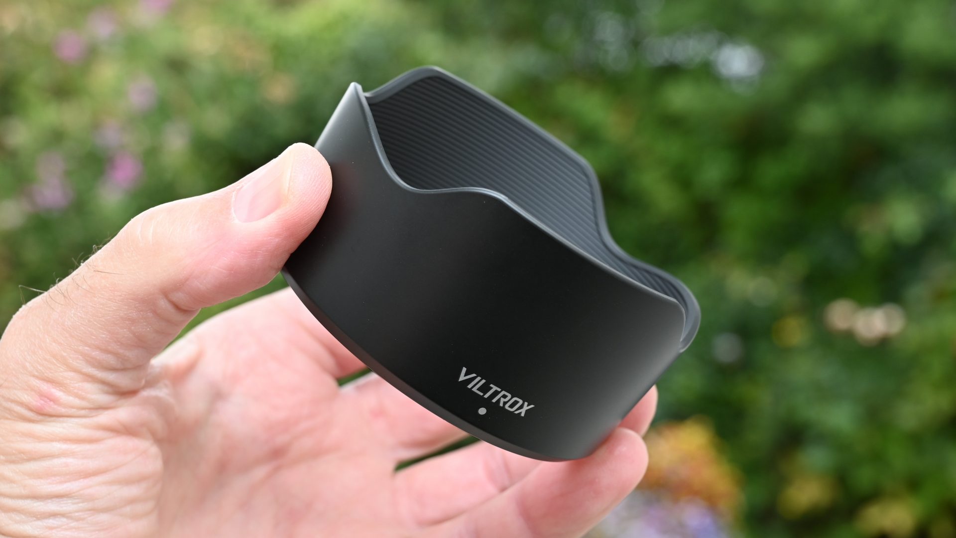 Обзор Viltrox AF 56mm f/1.2 Pro: портретник для APS-C камер картинка Объектив Viltrox AF 56mm f/1.2 Pro для портретов | DGL.RU