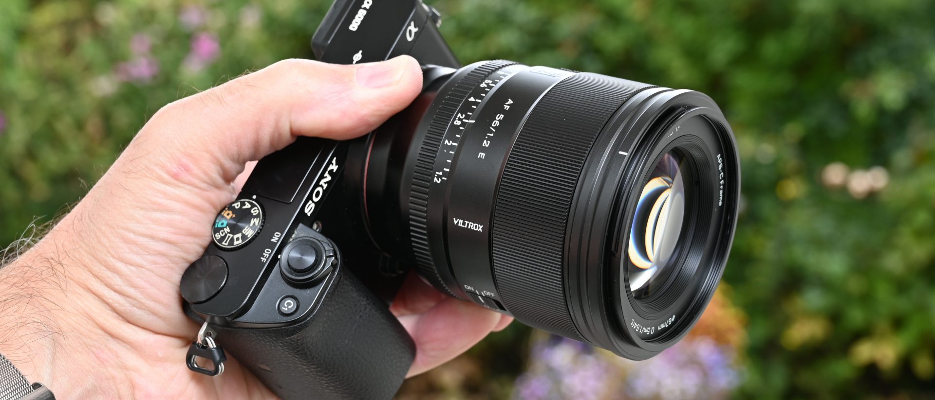 Обзор Viltrox AF 56mm f/1.2 Pro: портретник для APS-C камер картинка Объектив Viltrox AF 56mm f/1.2 Pro для портретов | DGL.RU