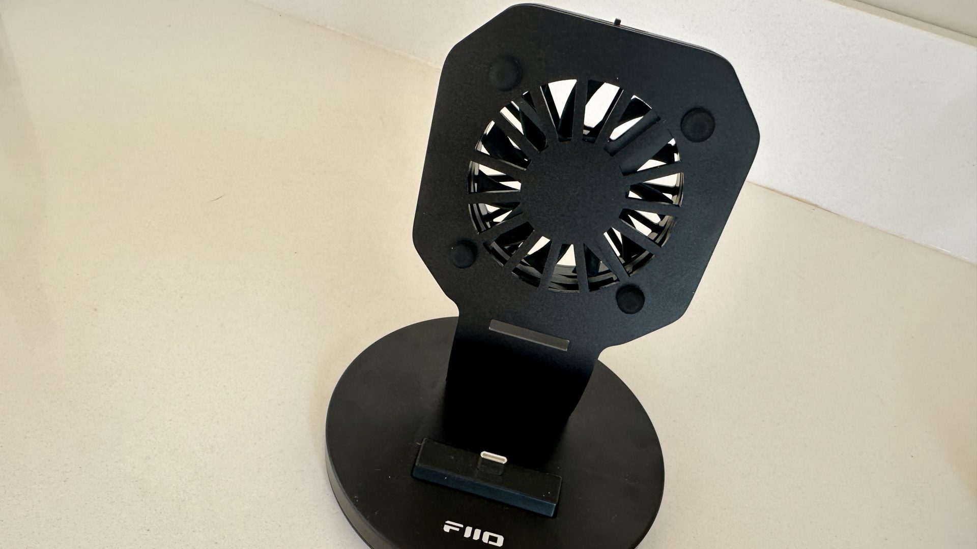 Обзор FiiO M27: делайте всё правильно, и он вознаградит вас сполна картинка Плеер FiiO M27 — тяжёлый аргумент | DGL.RU