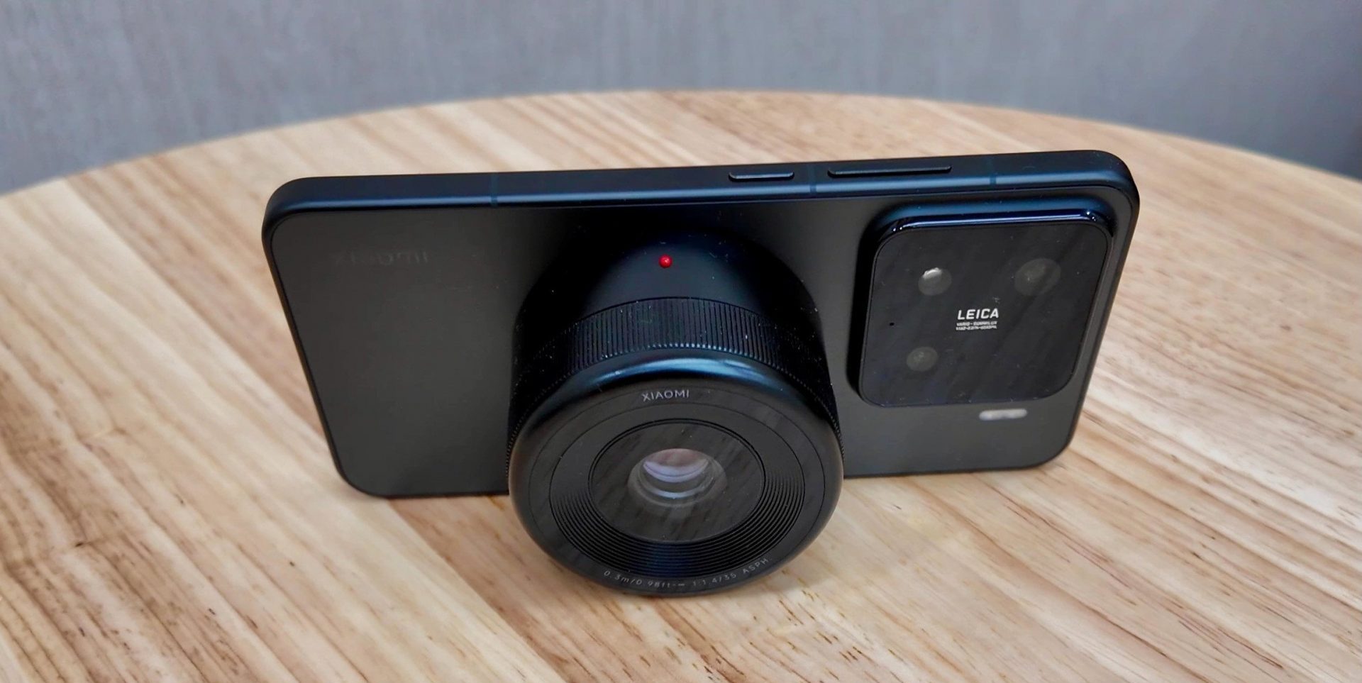 Прощайте, зеркалки: Xiaomi превратит ваш телефон в профессиональный фотоаппарат