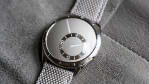 Обзор Ressence Type 9: самые компактные часы в истории
