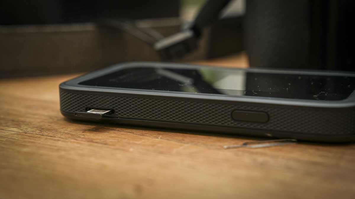 Обзор Netgear Nighthawk M7 — превосходный роутер с 5G и Wi-Fi 7 картинка Роутер Netgear Nighthawk M7 с eSIM и Wi-Fi 7 | DGL.RU