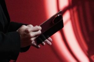 Складной смартфон Honor Magic V6: первый взгляд на будущий флагман до официальной премьеры