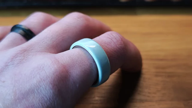 Смарт-кольцо Oura Ring 4 Ceramic Edition | DGL.RU