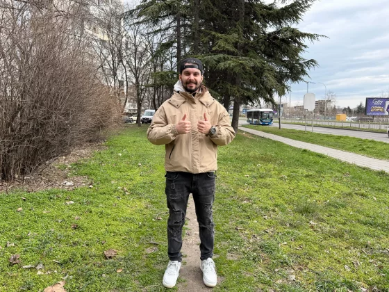 Смартфон Galaxy S26 Ultra или iPhone 17 Pro Max | DGL.RU