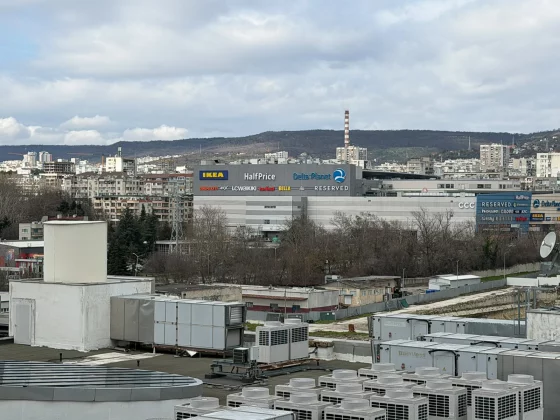 Смартфон Galaxy S26 Ultra или iPhone 17 Pro Max | DGL.RU