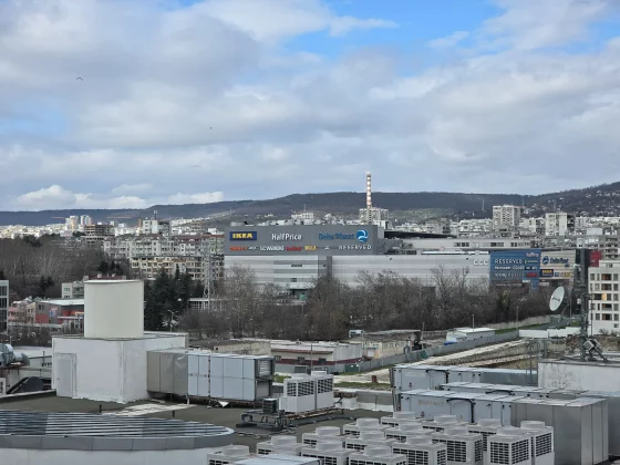 Смартфон Galaxy S26 Ultra или iPhone 17 Pro Max | DGL.RU