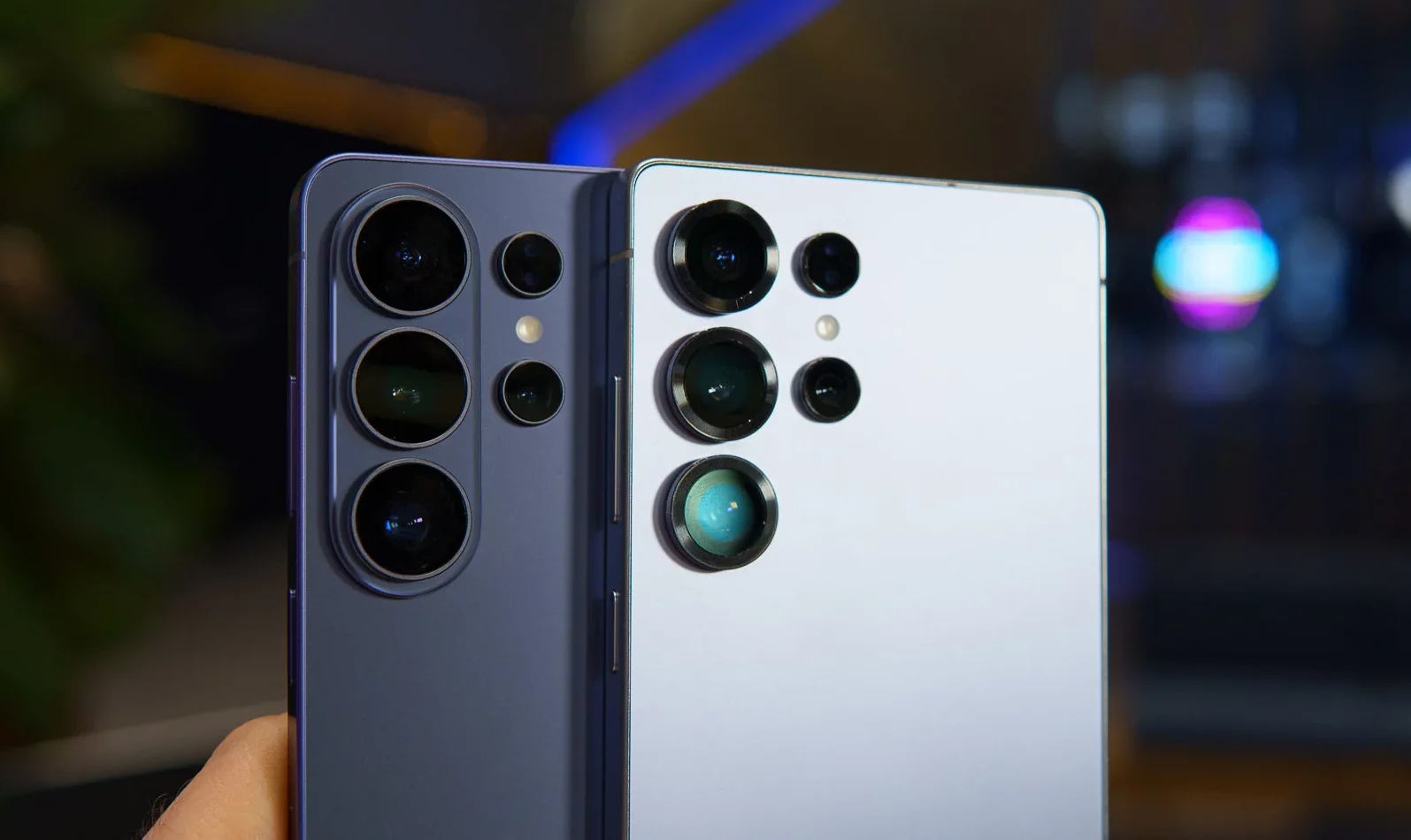 Samsung Galaxy S26 Ultra против Galaxy S25 Ultra: все отличия картинка Смартфон Galaxy S26 Ultra против Galaxy S25 Ultra | DGL.RU