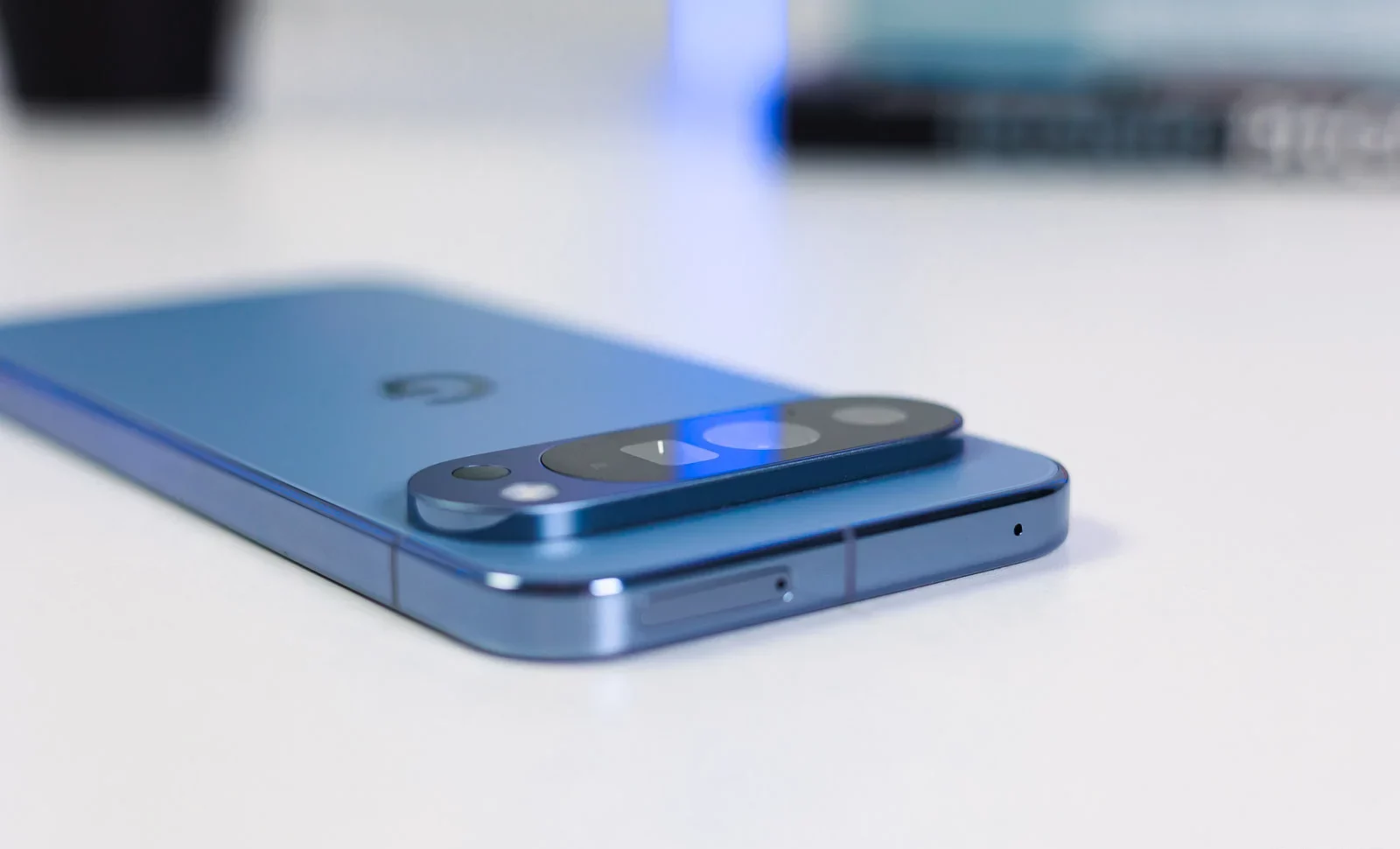 Смартфон Pixel 10 Pro XL: дизайн и магия Qi2 | DGL.RU