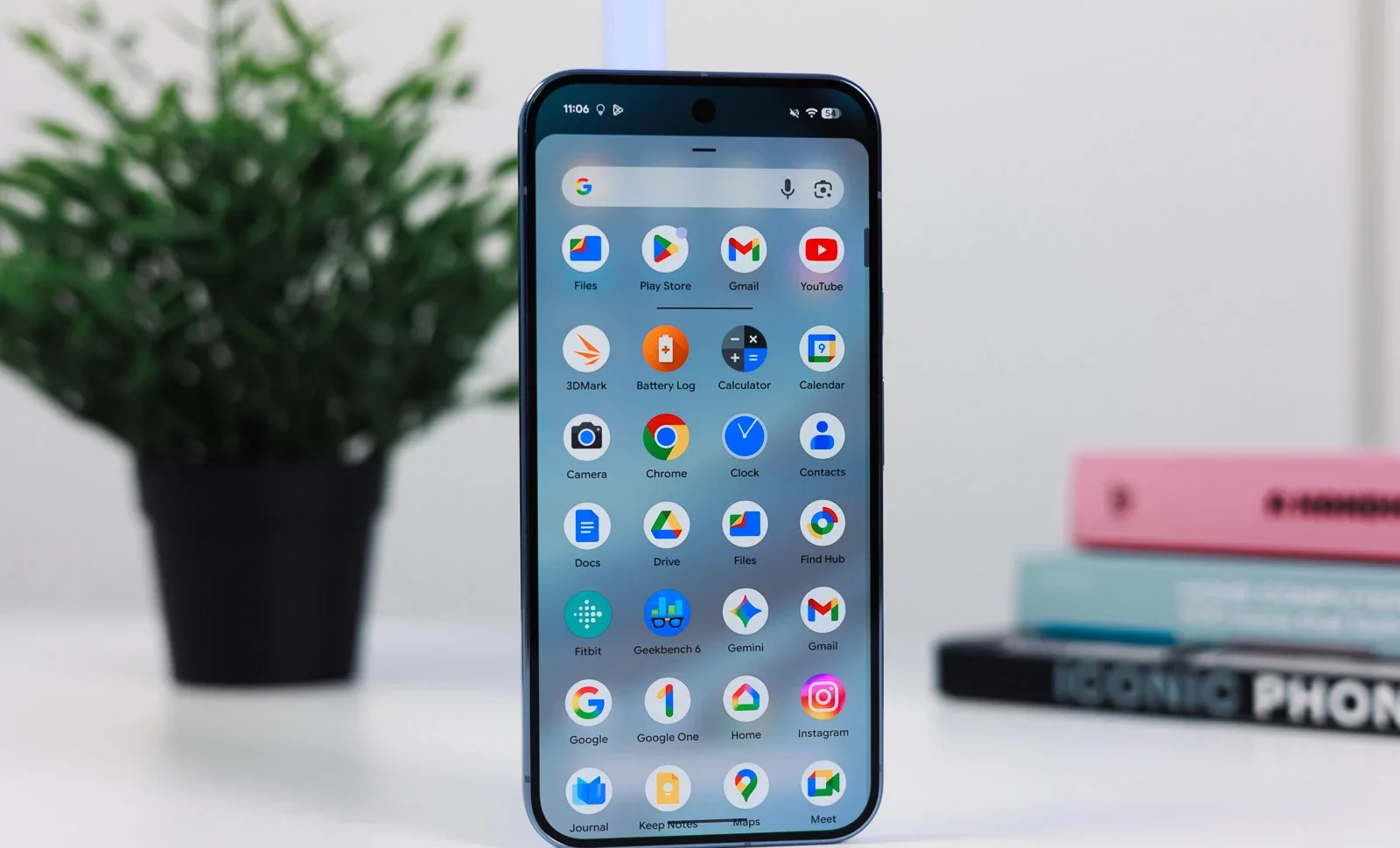 Смартфон Pixel 10 Pro XL: дизайн и магия Qi2 | DGL.RU