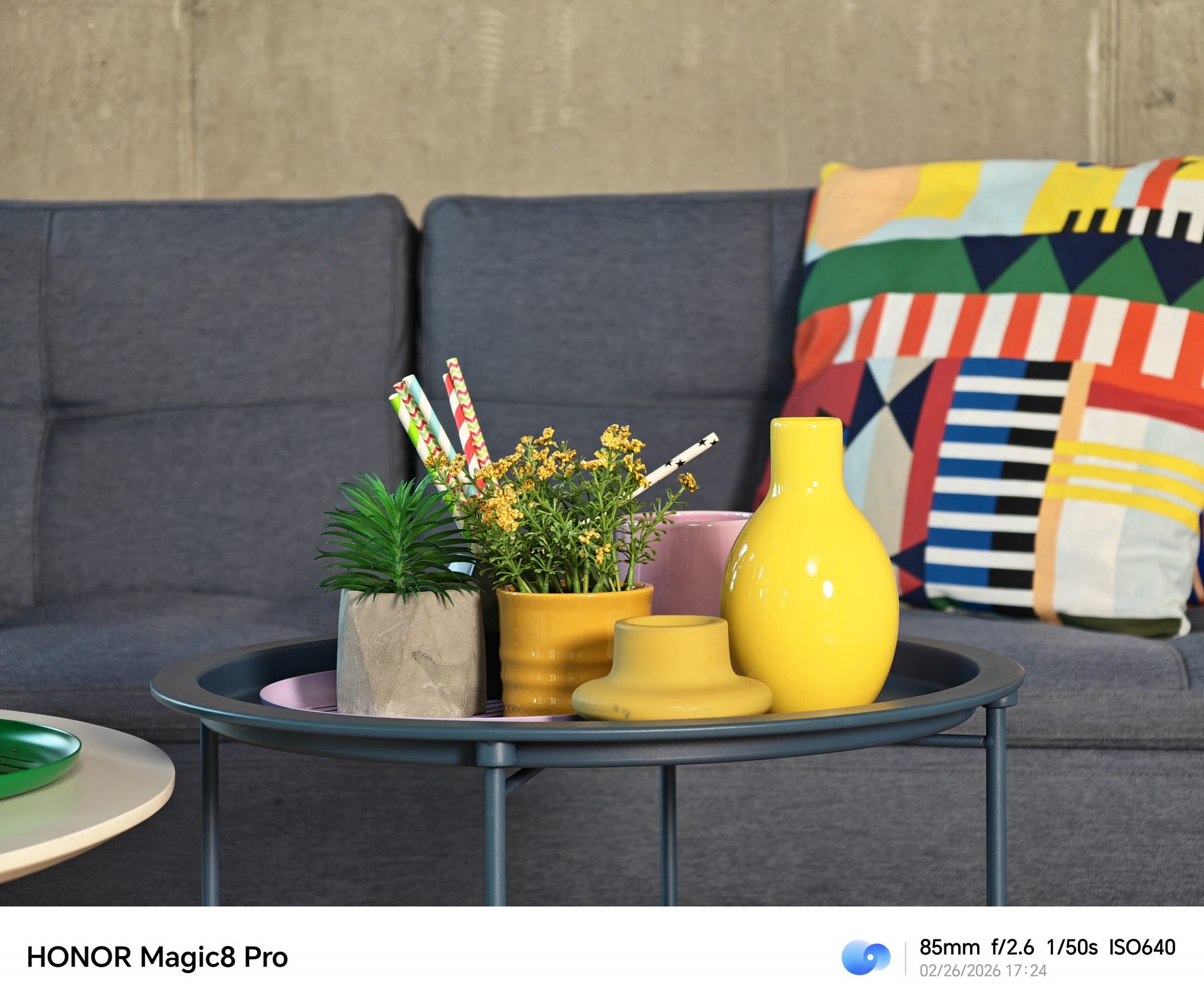 Смартфон Honor Magic8 Pro превращается в зеркалку: обзор профессионального фотокомплекта Professional Imaging Kit картинка Смартфон Honor Magic8 Pro с фотокомплектом | DGL.RU