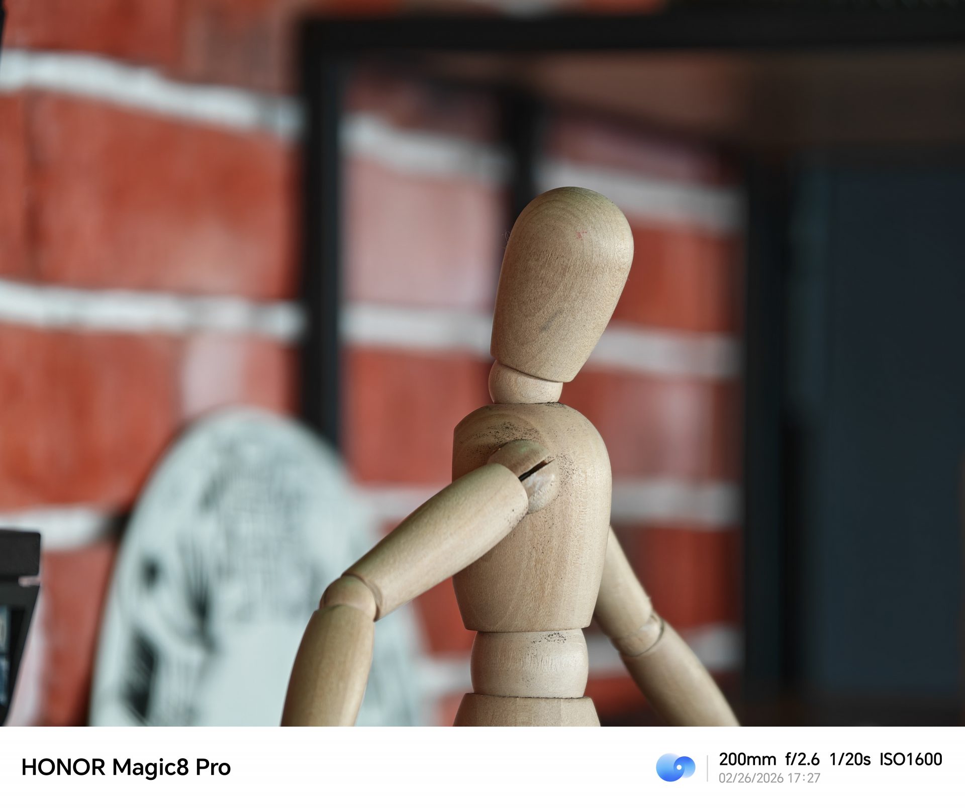 Смартфон Honor Magic8 Pro превращается в зеркалку: обзор профессионального фотокомплекта Professional Imaging Kit картинка Смартфон Honor Magic8 Pro с фотокомплектом | DGL.RU