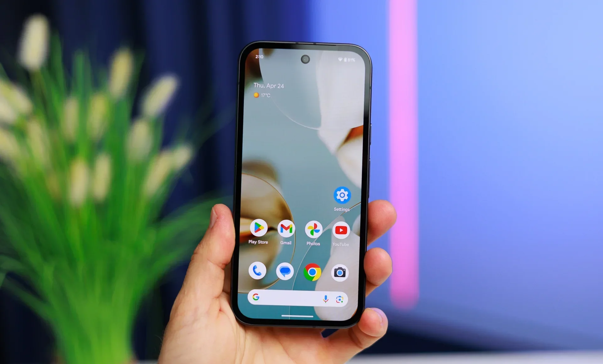 Смартфон OnePlus 16 станет королем геймеров и лишится рамок картинка Смартфон iPhone Fold без ярких цветов | DGL.RU