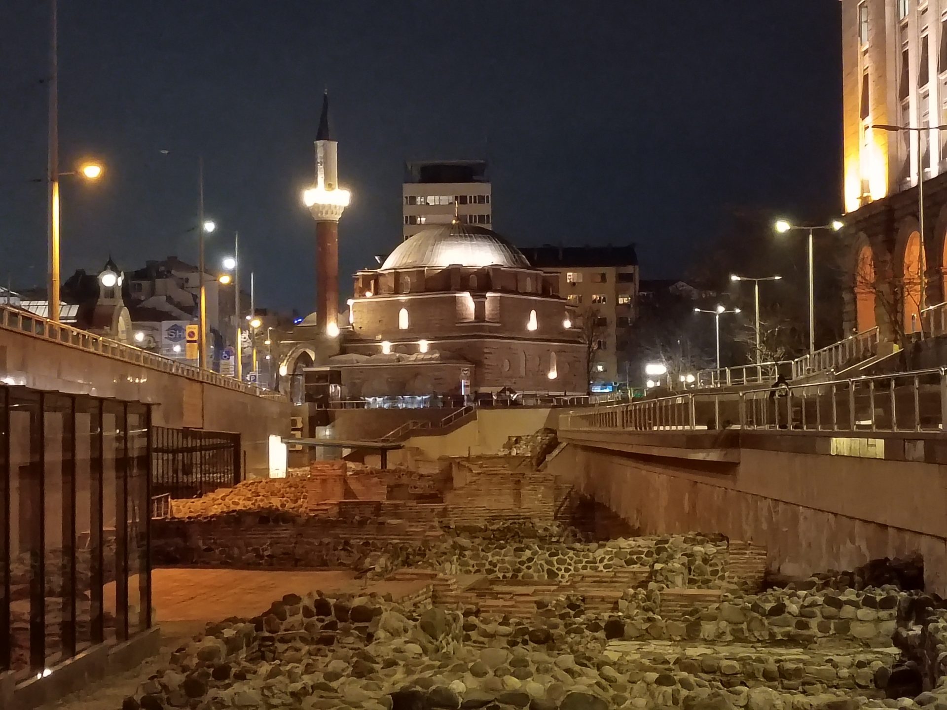 Обзор Moto G и G Play (2026): ключевые различия картинка Смартфон Moto G (2026) — батарея решает | DGL.RU