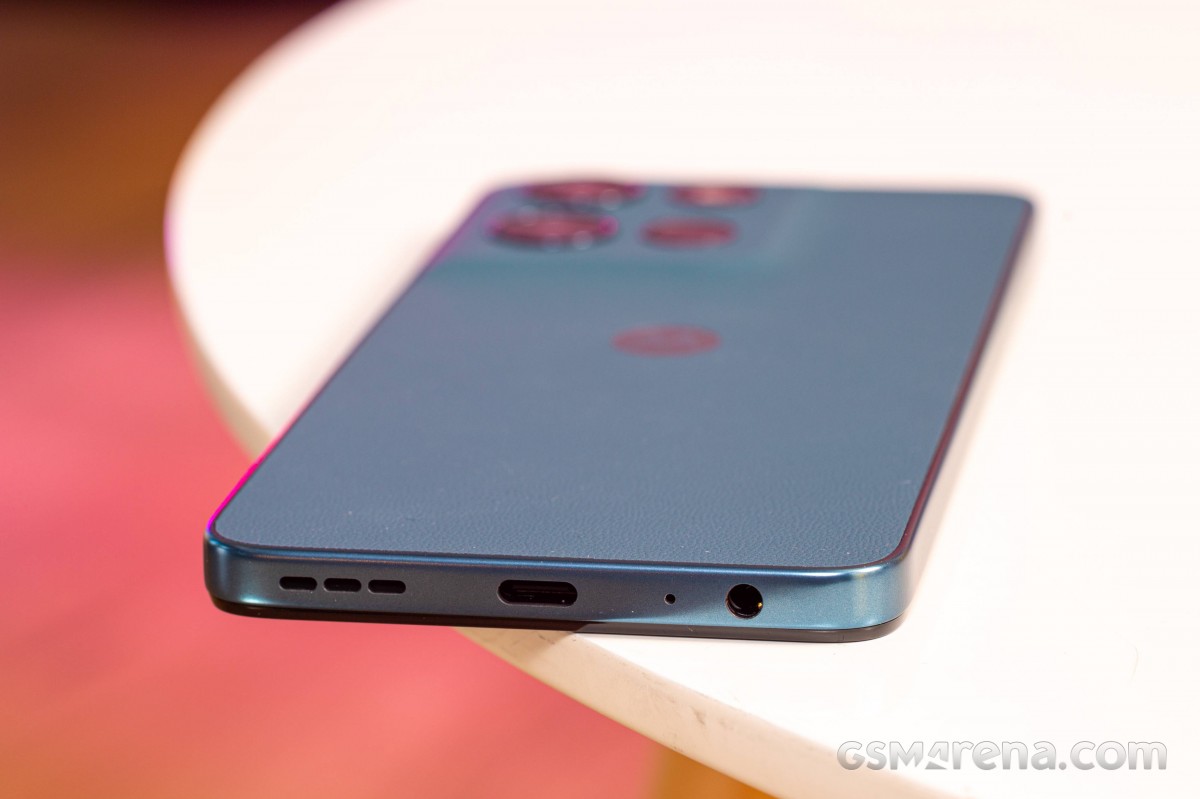 Обзор Moto G и G Play (2026): ключевые различия картинка Смартфон Moto G (2026) — батарея решает | DGL.RU