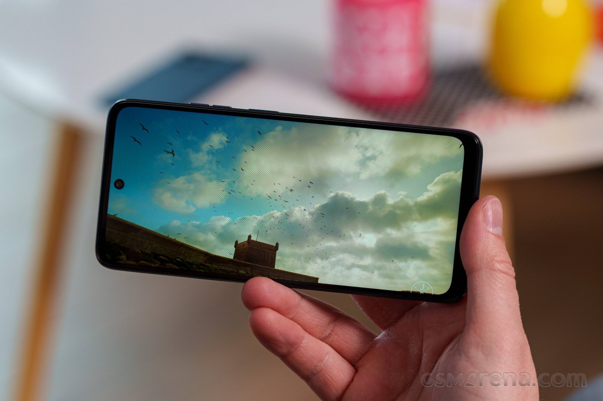 Обзор Moto G и G Play (2026): ключевые различия картинка Смартфон Moto G (2026) — батарея решает | DGL.RU