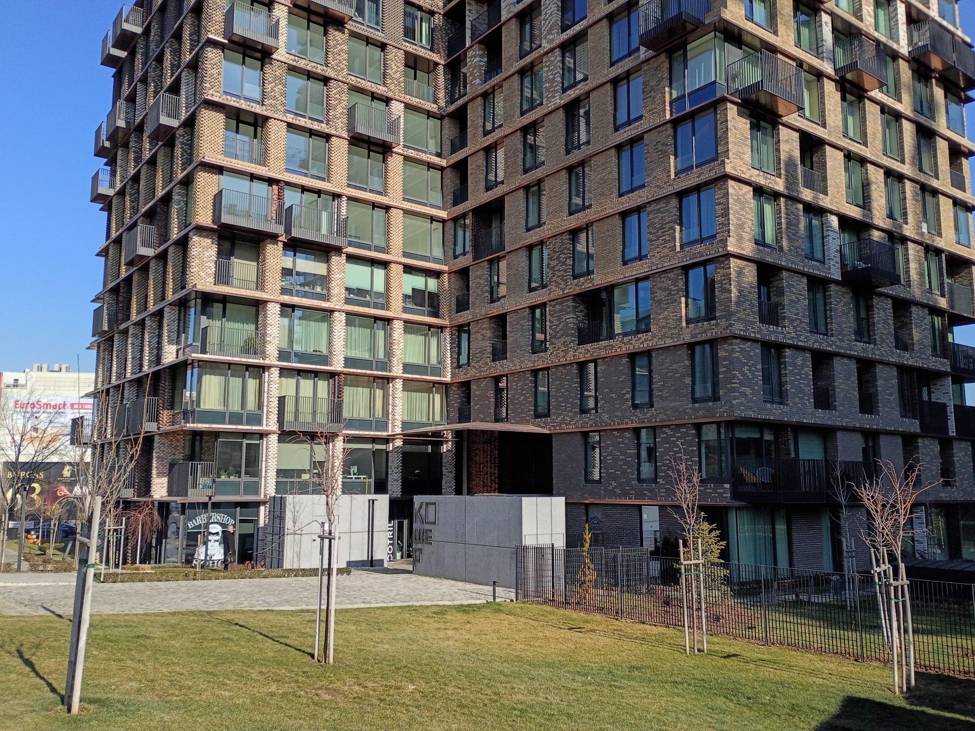 Обзор Moto G и G Play (2026): ключевые различия картинка Смартфон Moto G (2026) — батарея решает | DGL.RU