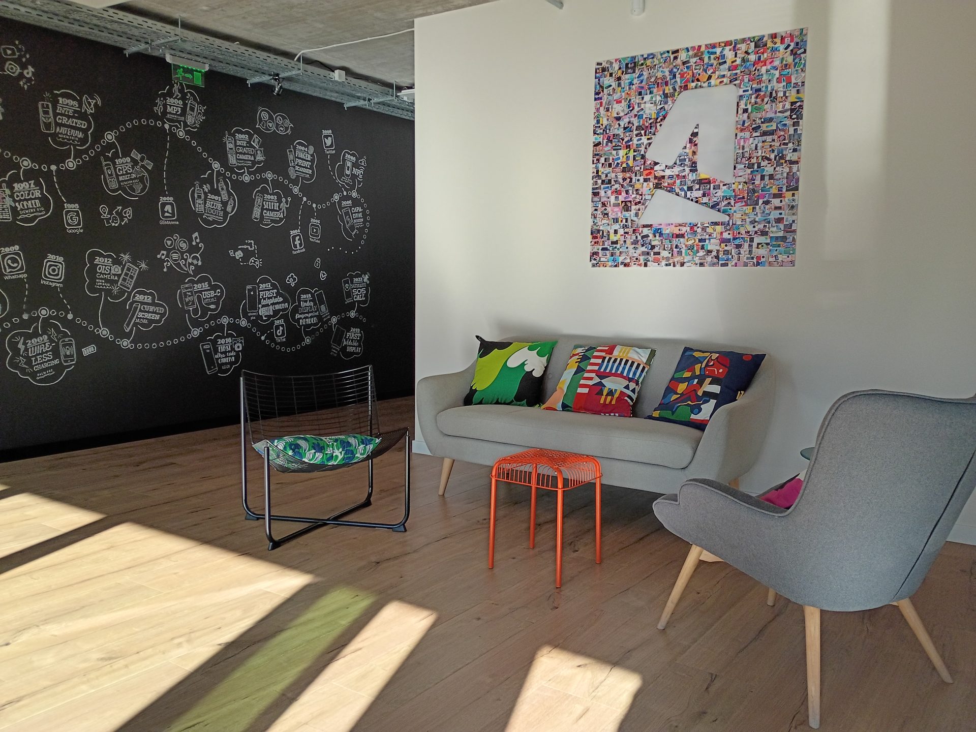 Обзор Moto G и G Play (2026): ключевые различия картинка Смартфон Moto G (2026) — батарея решает | DGL.RU