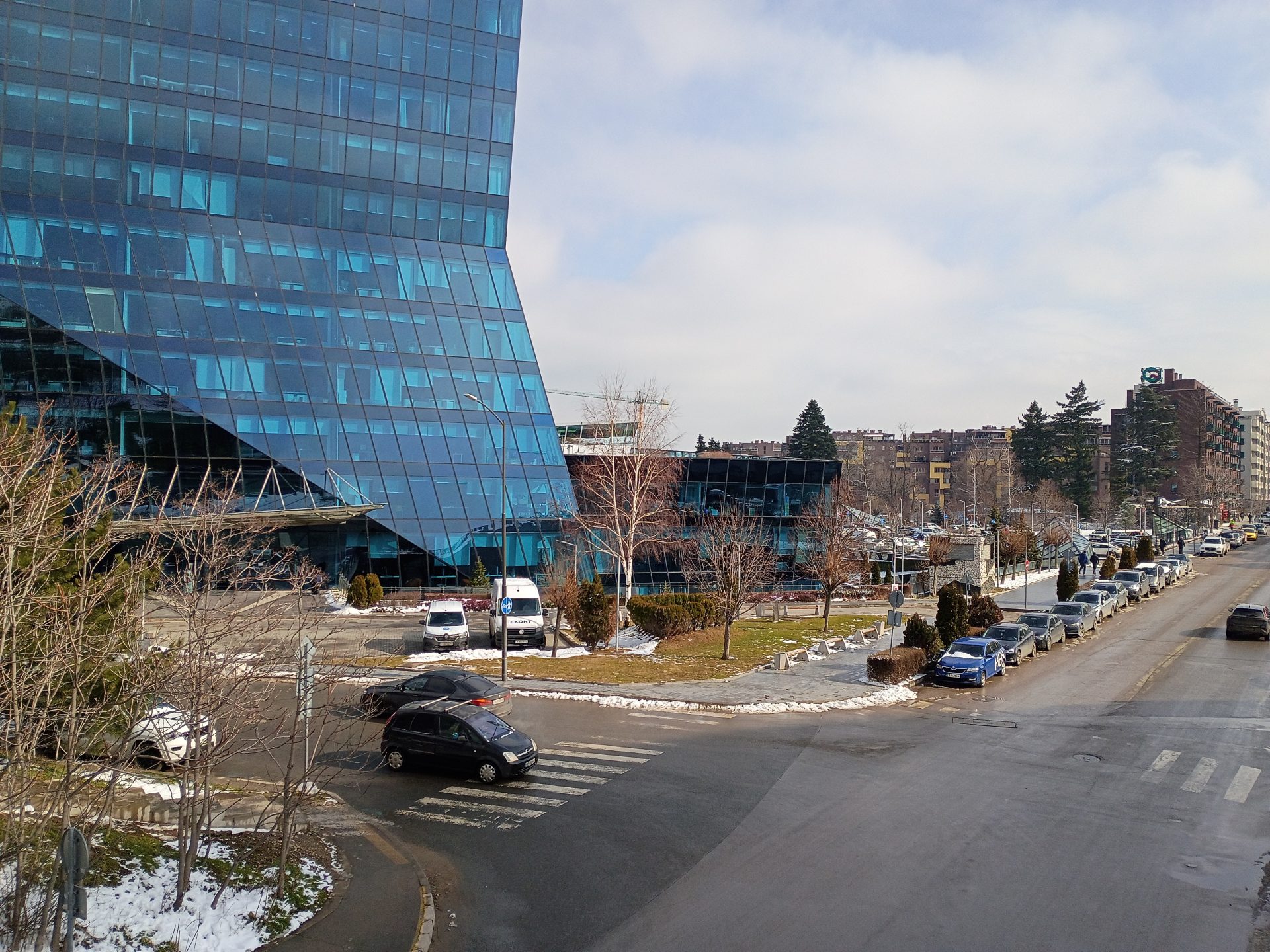 Обзор Moto G и G Play (2026): ключевые различия картинка Смартфон Moto G (2026) — батарея решает | DGL.RU