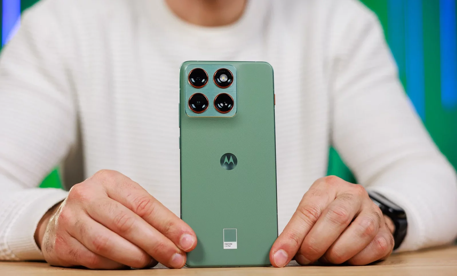 Смартфон Motorola Edge 70 удивляет батареей | DGL.RU