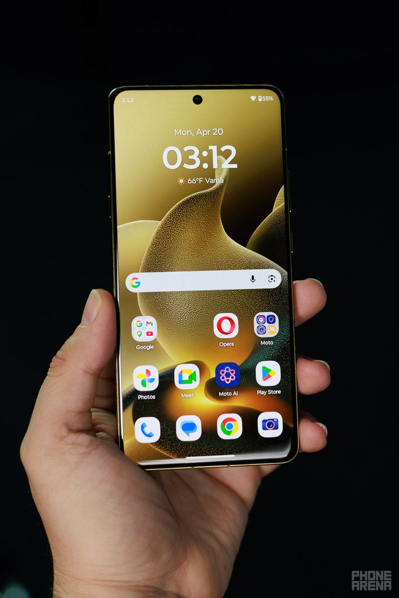Обзор Motorola Signature: тонкий флагманский смартфон картинка Смартфон Motorola Signature — дизайн и мощь | DGL.RU