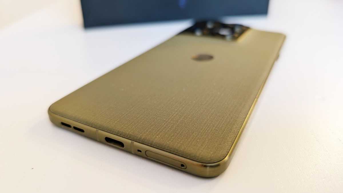 Смартфон Motorola Signature — дизайн и мощь | DGL.RU