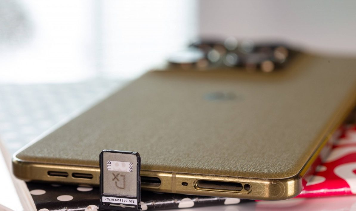 Смартфон Motorola Signature со 165 Гц и IP69 | DGL.RU