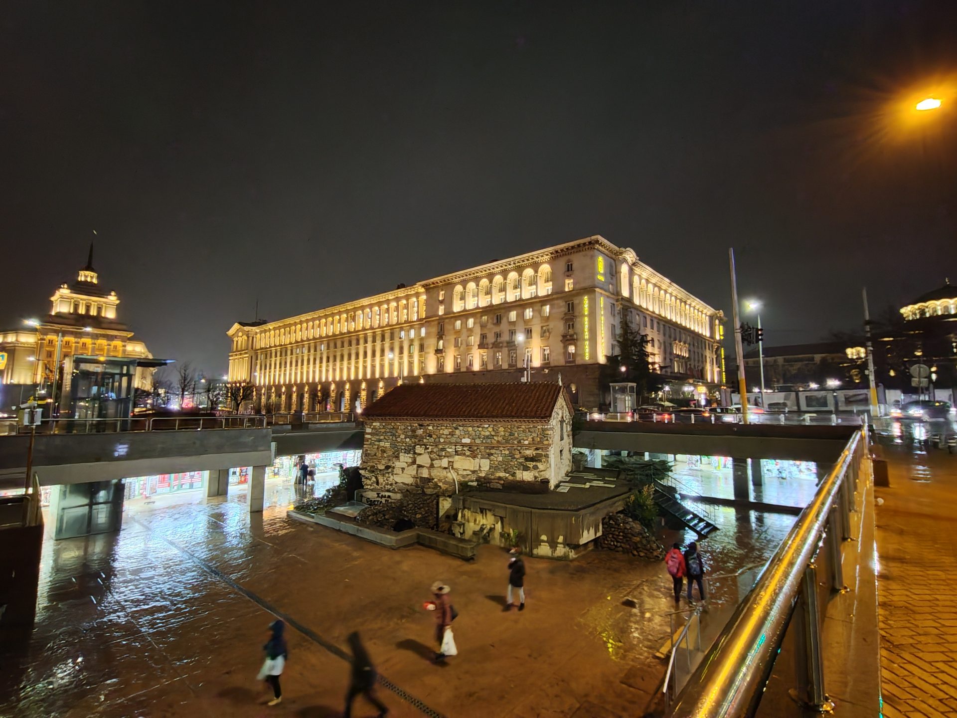 Обзор RedMagic 11 Air: чертовски разумный выбор картинка Смартфон nubia RedMagic 11 Air: тонкий гейминг | DGL.RU