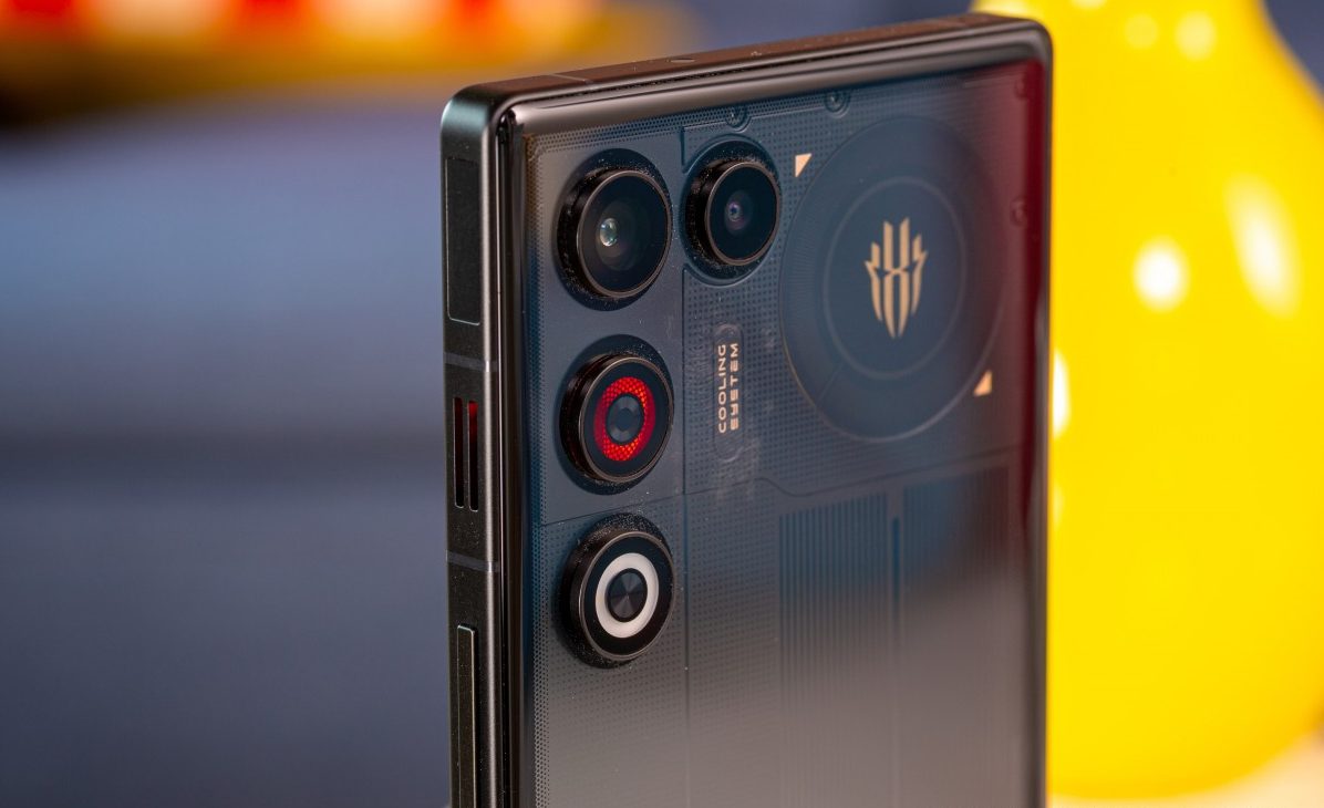 Обзор RedMagic 11 Air: чертовски разумный выбор картинка Смартфон nubia RedMagic 11 Air: тонкий гейминг | DGL.RU