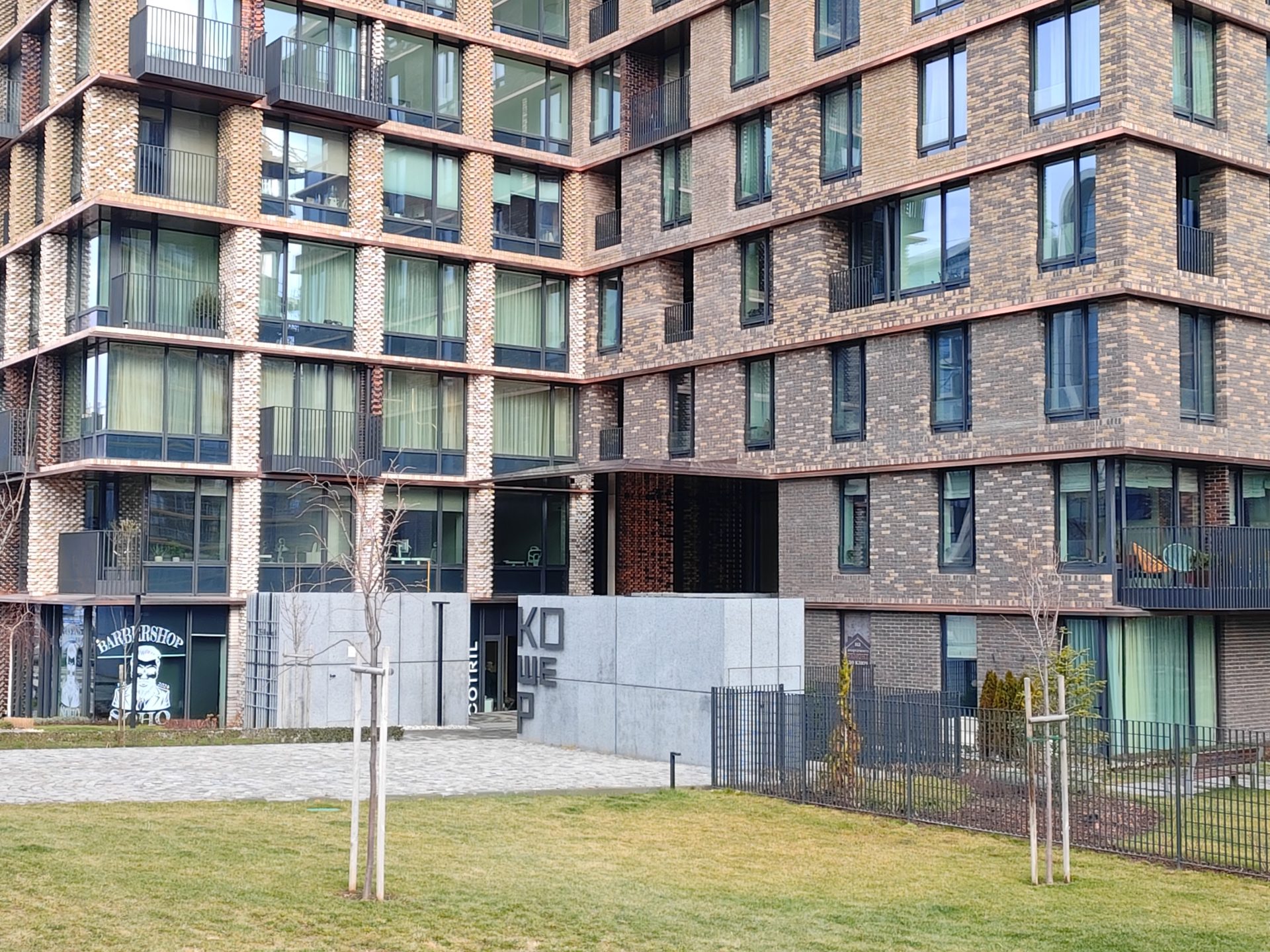 Обзор RedMagic 11 Air: чертовски разумный выбор картинка Смартфон nubia RedMagic 11 Air: тонкий гейминг | DGL.RU