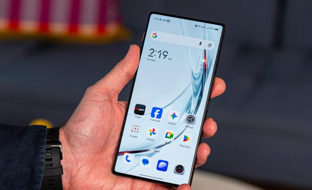 Обзор RedMagic 11 Air: чертовски разумный выбор картинка Смартфон nubia RedMagic 11 Air: тонкий гейминг | DGL.RU