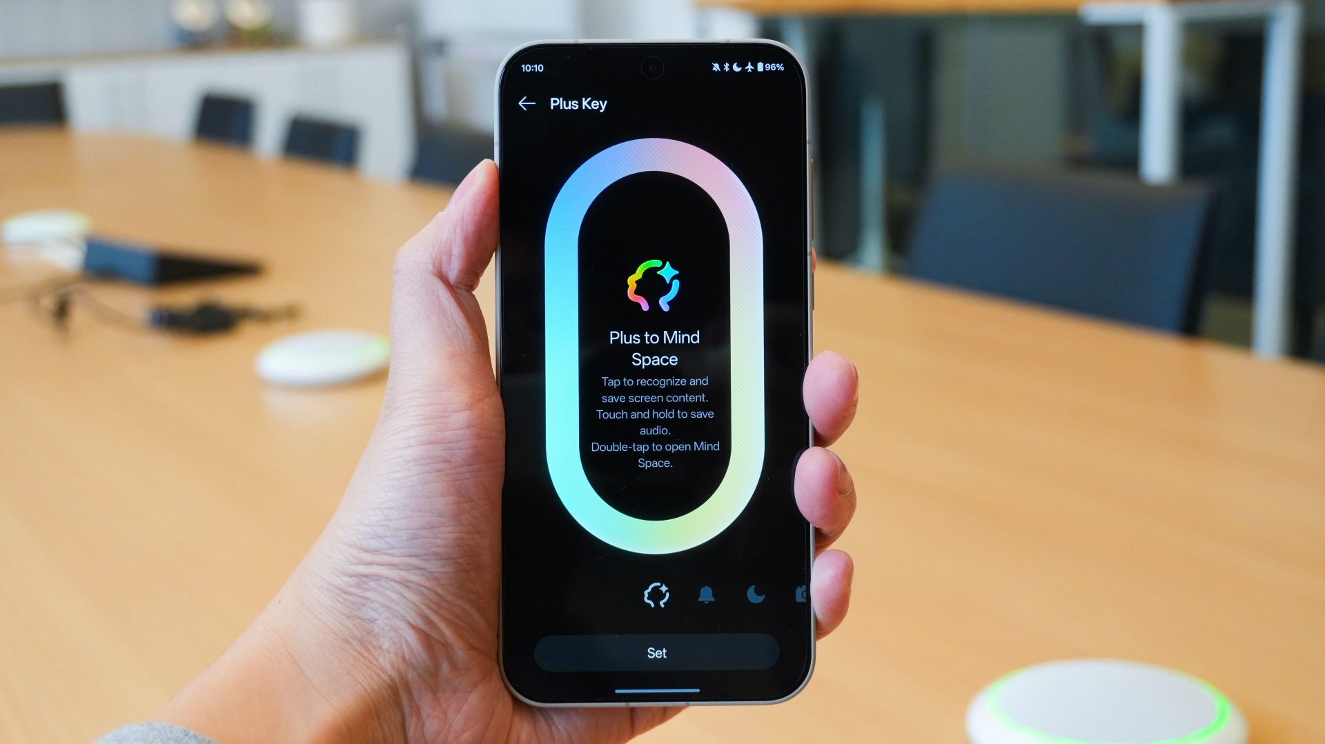 Смартфон OnePlus 15: почему я отложил Samsung S25 Ultra и больше к нему не вернусь картинка Смартфон OnePlus 15 с батареей 7300 мАч: тест | DGL.RU