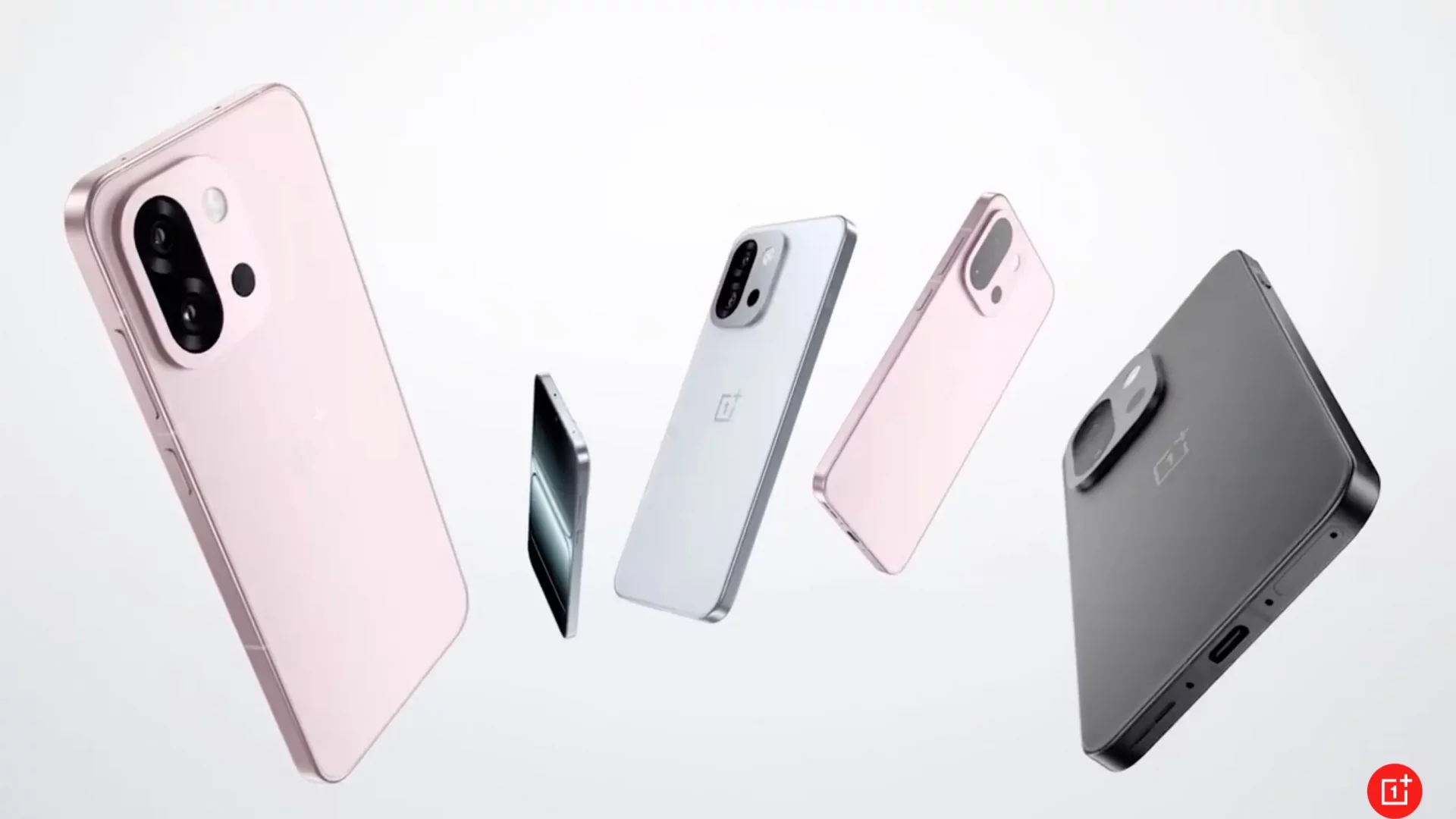 Смартфон OnePlus 15T круто обходит конкурентов, но фанаты ужасно разочарованы картинка Смартфон OnePlus 15T с 50 Мп и 7500 мАч | DGL.RU