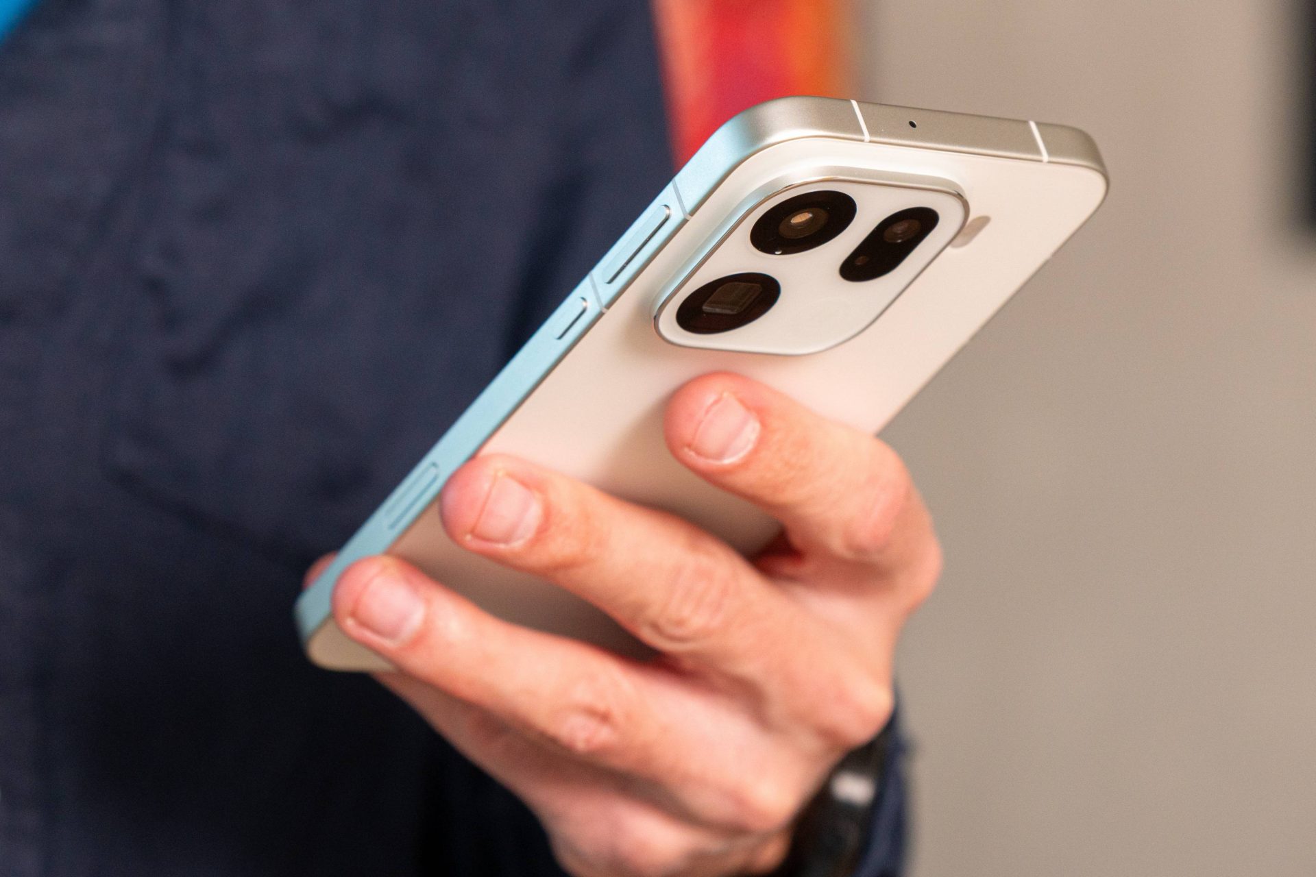 Смартфон Oppo Find X10 с магнитами MagSafe | DGL.RU