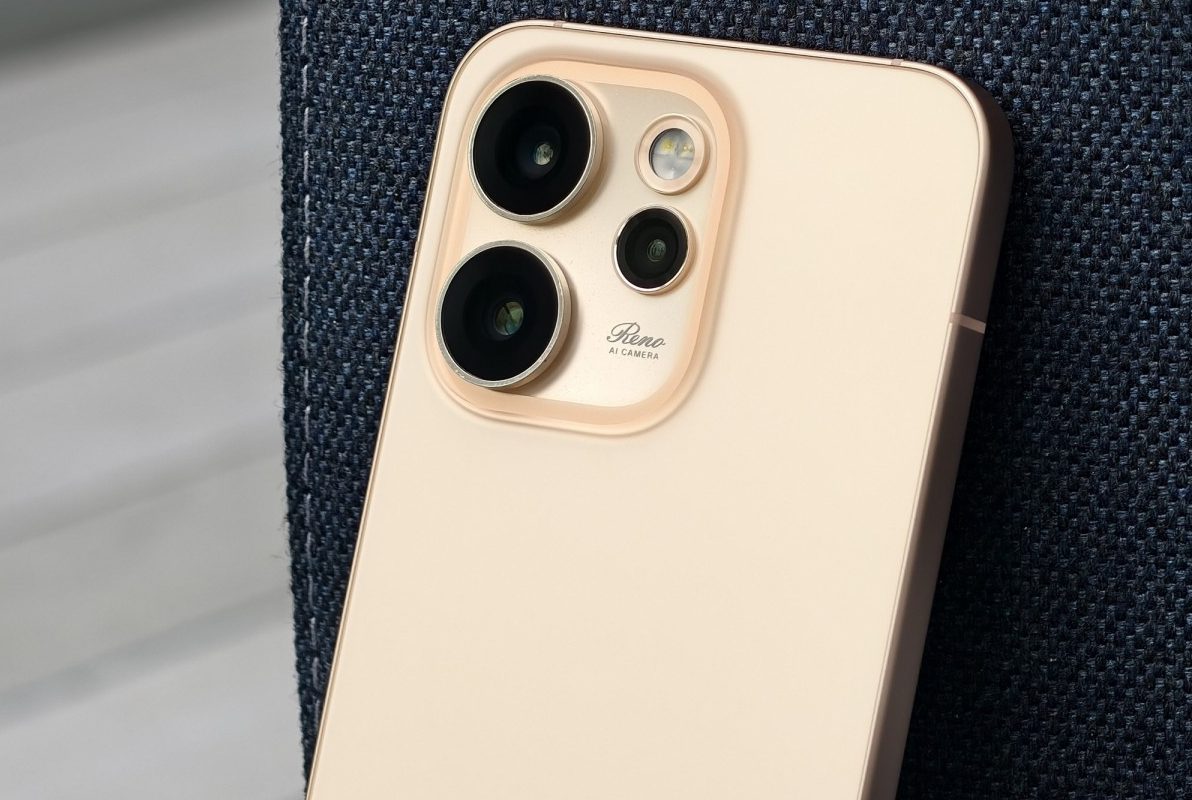 Обзор Oppo Reno15 Pro и Reno15 Pro Max: сравнение и цены в России картинка Смартфон Oppo Reno15 Pro выносливый | DGL.RU