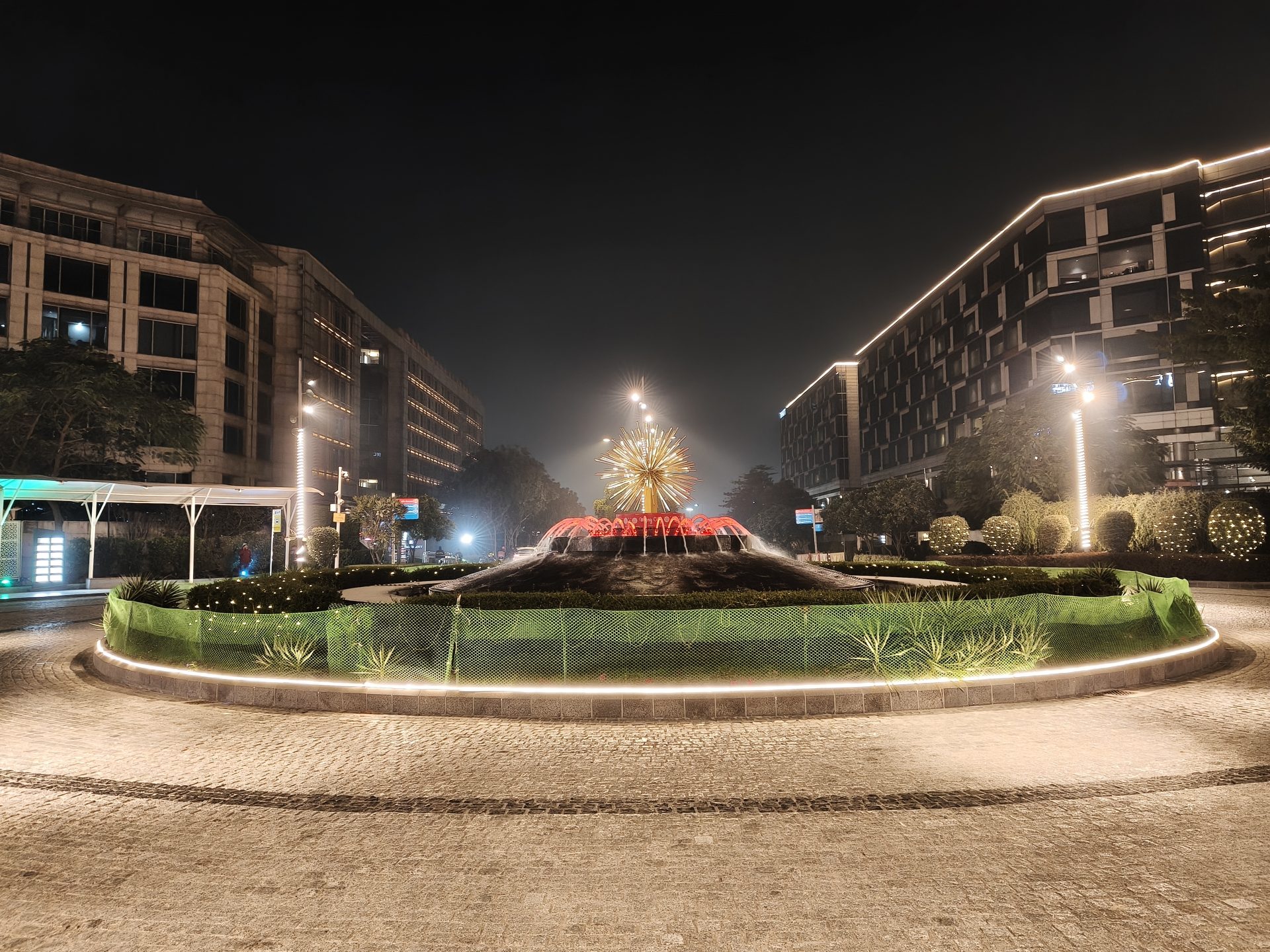 Обзор Oppo Reno15 Pro и Reno15 Pro Max: сравнение и цены в России картинка Смартфон Oppo Reno15 Pro выносливый | DGL.RU