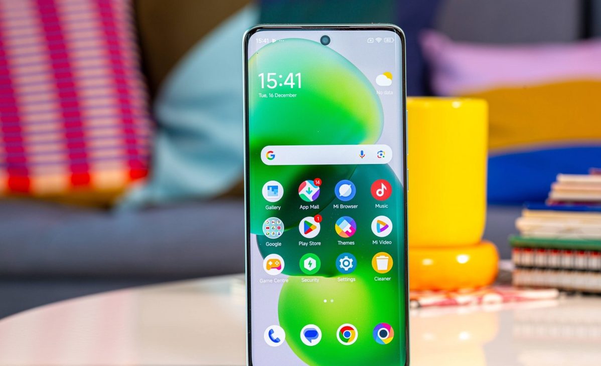 Обзор Poco M8 5G: максимум за свои деньги картинка Смартфон Poco M8 — ставка на экран и баланс | DGL.RU